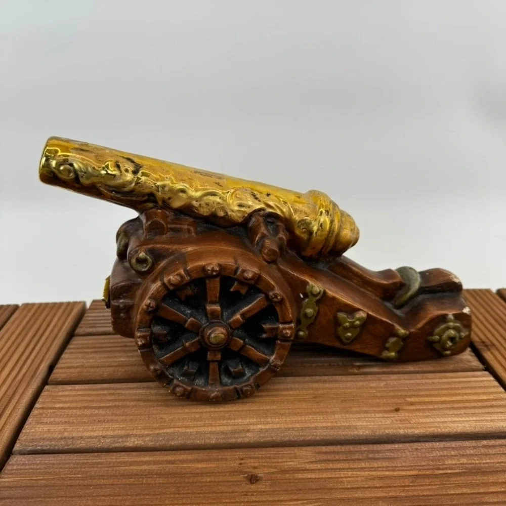 Ezra Brooks 12 Year Old Whiskey Decanter Ceramic Cannon Empty No Cork